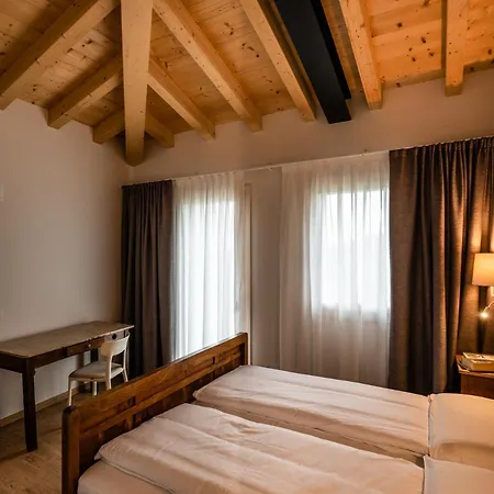 Al Comarel 农家乐 *