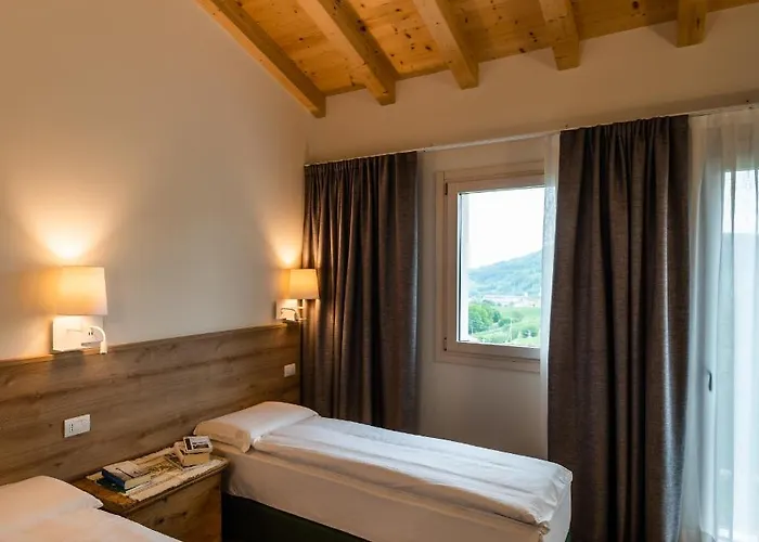 Al Comarel مزرعة للإقامة Tarzo